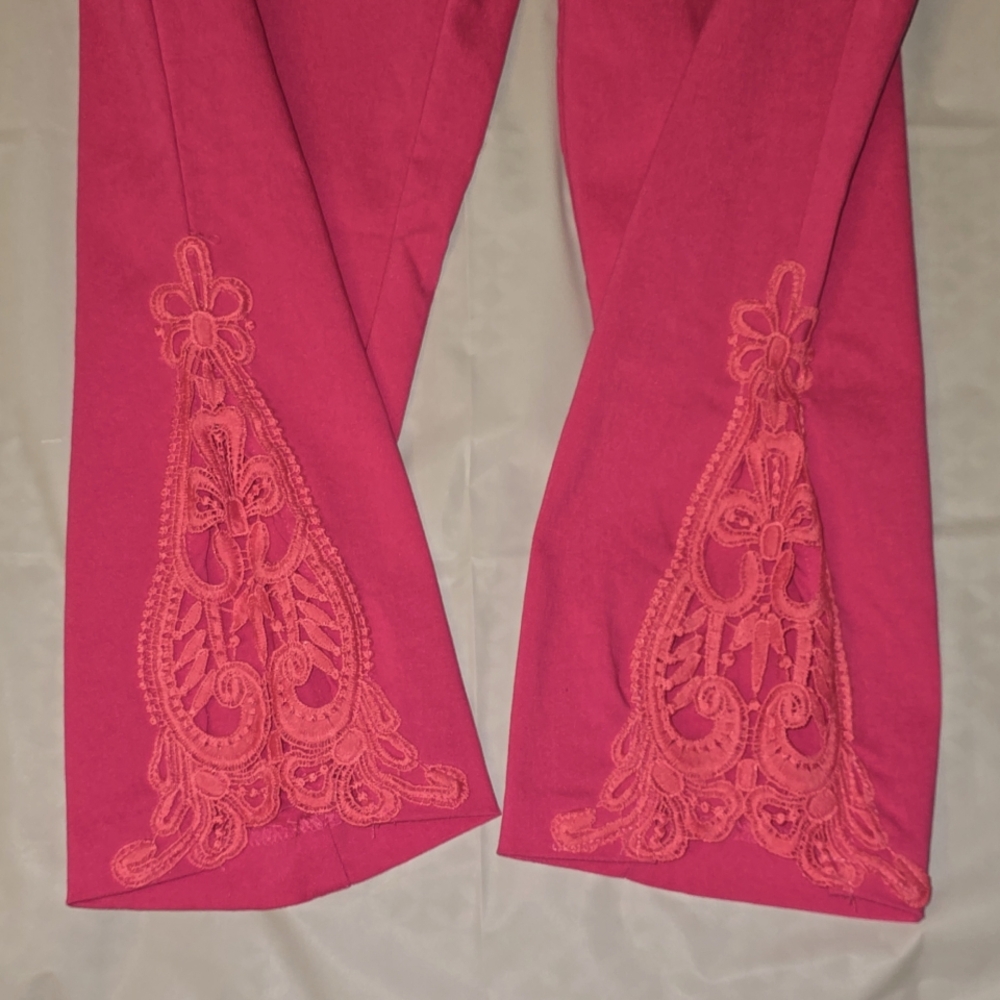 Jessica Riley Stretch Pink Capris with Lace Cutout Small - Picture 6 of 10